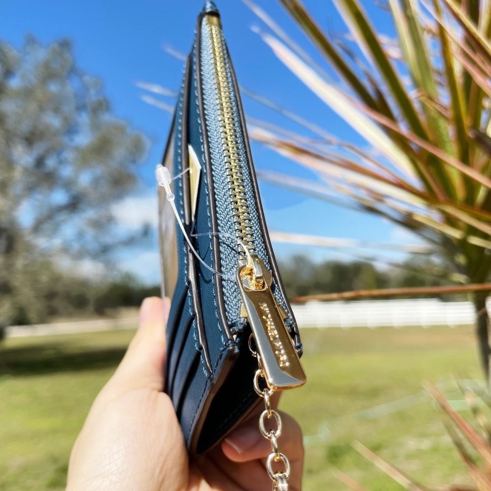Michael Kors coin wallet card holder Gaby’sBags💕 - Picture 2 of 3